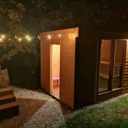 Dziki Zakatek Piskornia Dom Z Podgrzewanym Basenem, Sauna,balia,jacuzzi *